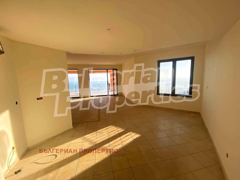 Na sprzedaż  3 sypialnie rejon Dobricz , Kawarna , 264 mkw | 82658518 - obraz [9]