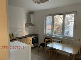 , ,  348 585 EUR //, 98 .