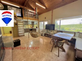 Huis Nisovo, regio Roese