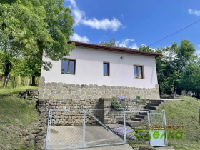 Casa Valevtsi, regione Gabrovo