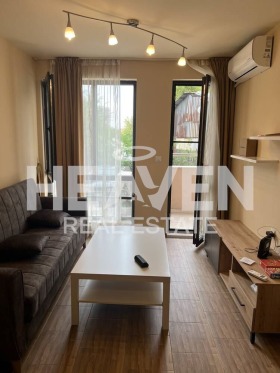 Studio Kjusjuk Parisj, Plovdiv