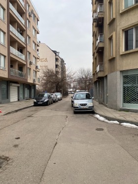 Office Lyulin 8, Sofia