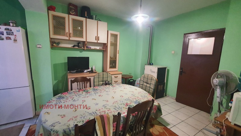 Till salu  1 sovrum Vidin , Himik , 70 kvm | 50710215 - bild [2]