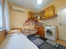3 bedroom Stroitel, Dobrich