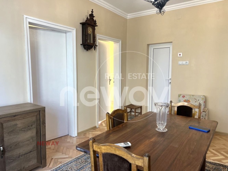 В оренду  2 спальні Плевен , Идеален център , 84 кв.м | 27552368